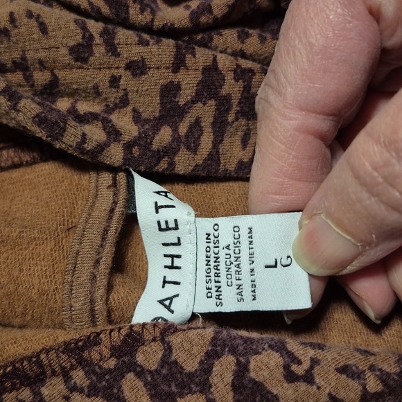 Athleta Purple Burgundy Leopard Print Balance Hoodie Size L - Picture 2 of 6